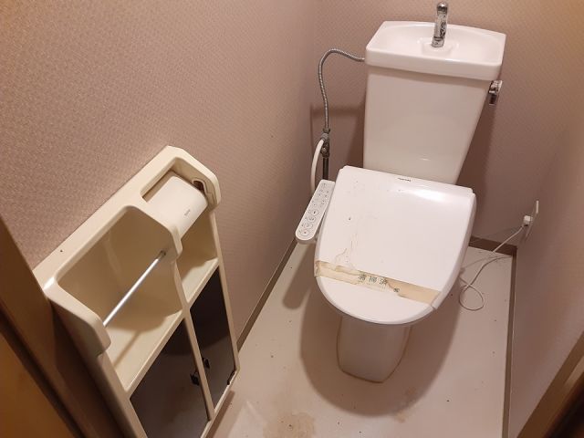 【桑名市松ノ木のアパートのトイレ】