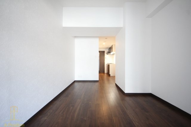 居室・リビング　SK TRUST BLD