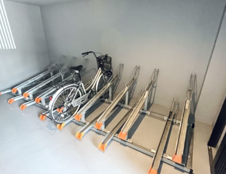 その他　★駐輪場スペース完備★