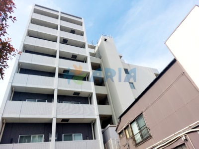 横浜市神奈川区子安通のマンションの建物外観