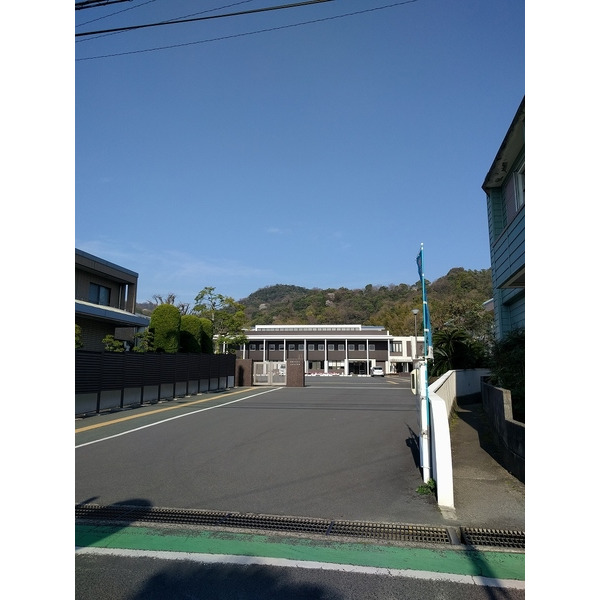 【三木ビル病院前の小学校】