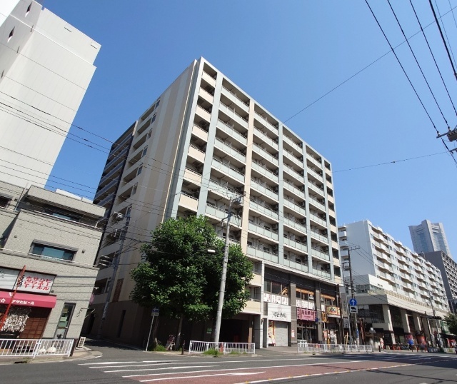 【ライジングプレイス桜木町二番館の建物外観】