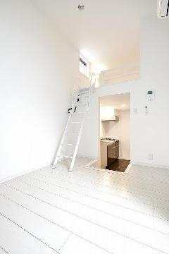 居室・リビング　室内