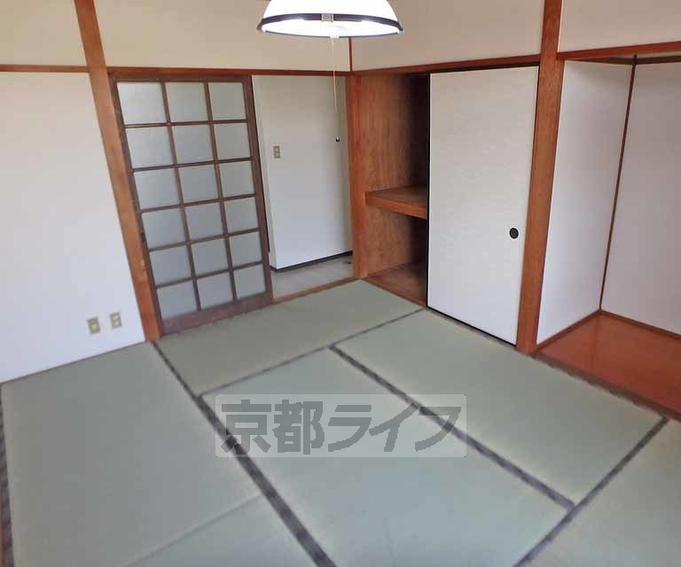 居室・リビング　素足でくつろげる畳のお部屋