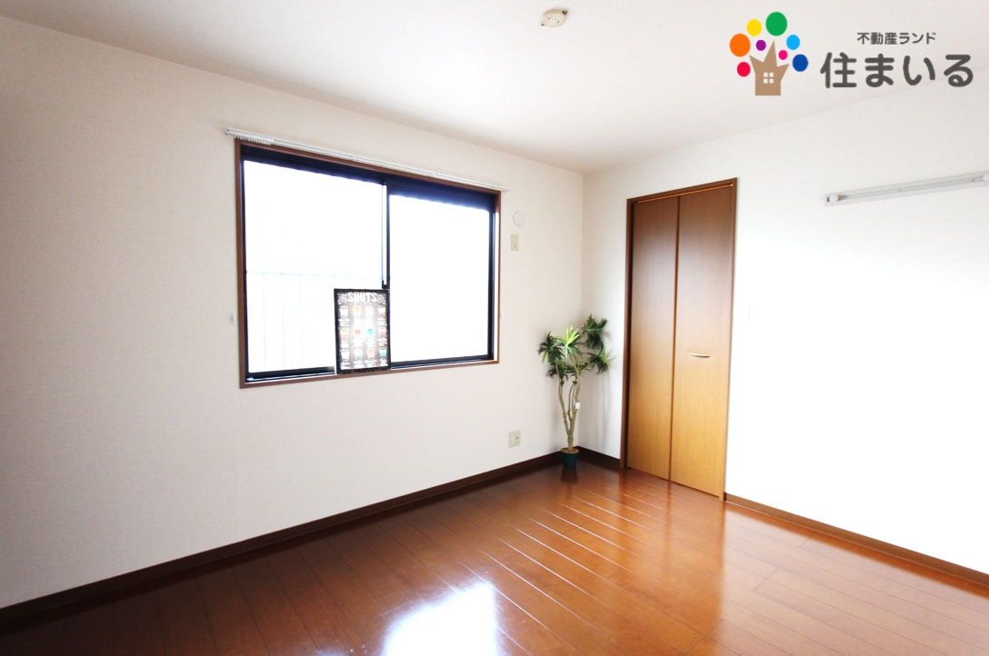 コンビニ　ローソン緑区神ノ倉店（コンビニ）まで323m