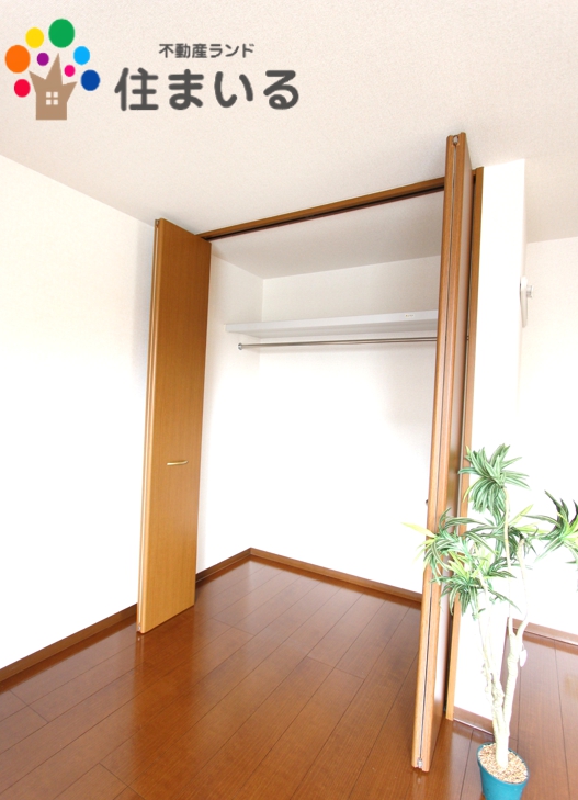 コンビニ　ファミリーマート平針試験場南店（コンビニ）まで922m