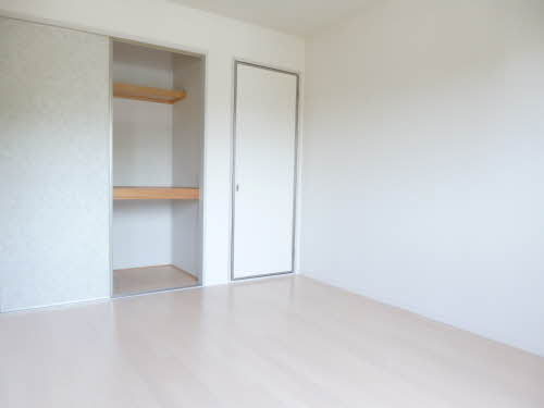 居室・リビング　※同タイプの部屋写真です