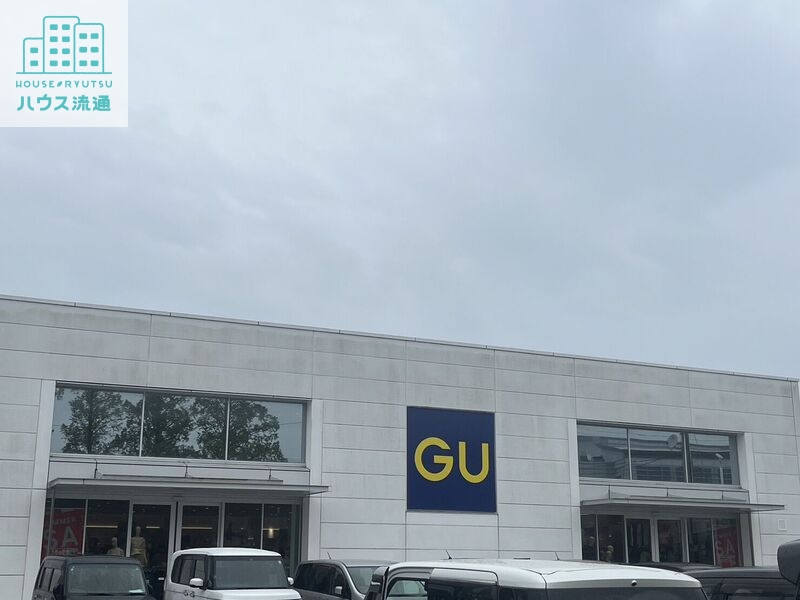 ショッピングセンター　ジーユー諫早店（ショッピングセンター）まで405m