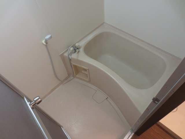 バス・シャワールーム　２０１　バスルーム