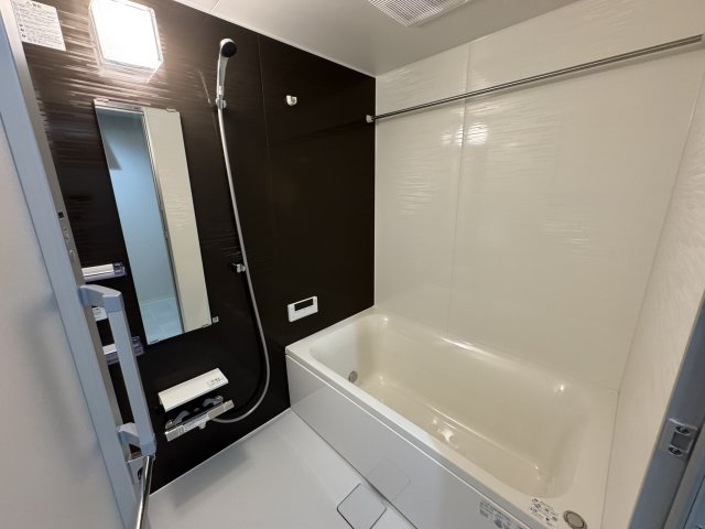 バス・シャワールーム　※写真は同物件別部屋です。