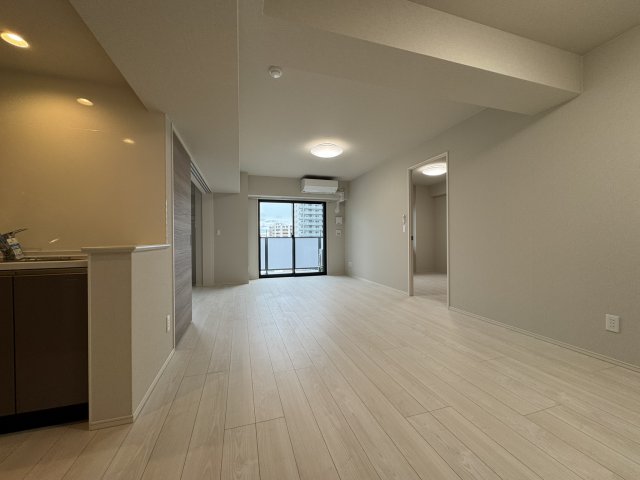 居室・リビング　※写真は同物件別部屋です。