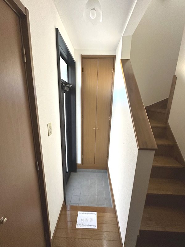 玄関　広々とした玄関ホール