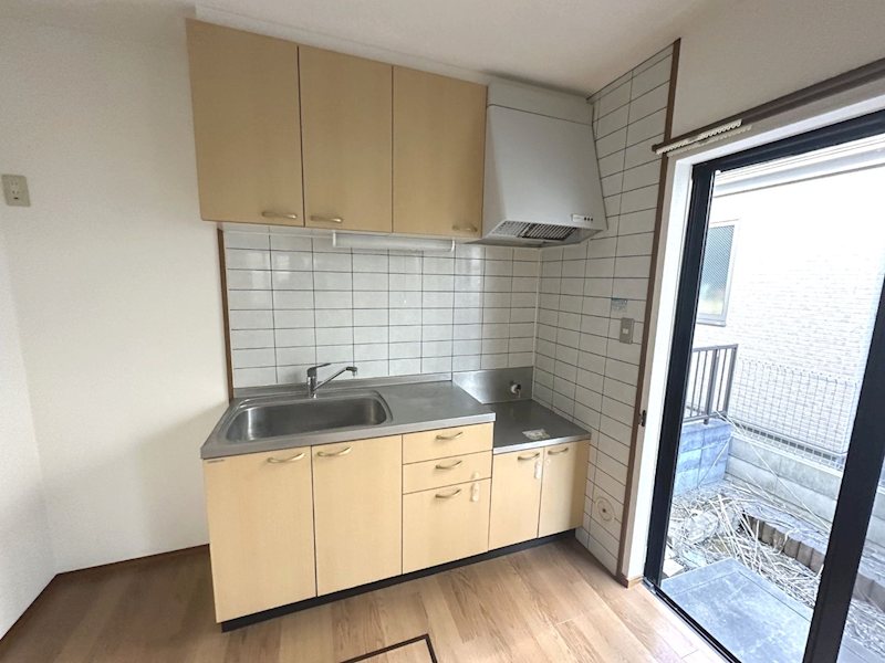 キッチン　上部収納もついたキッチン