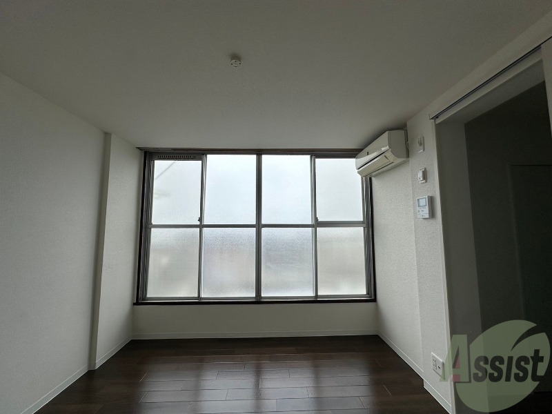 居室・リビング　大きな窓が素敵ですね。日差しも良く入ります