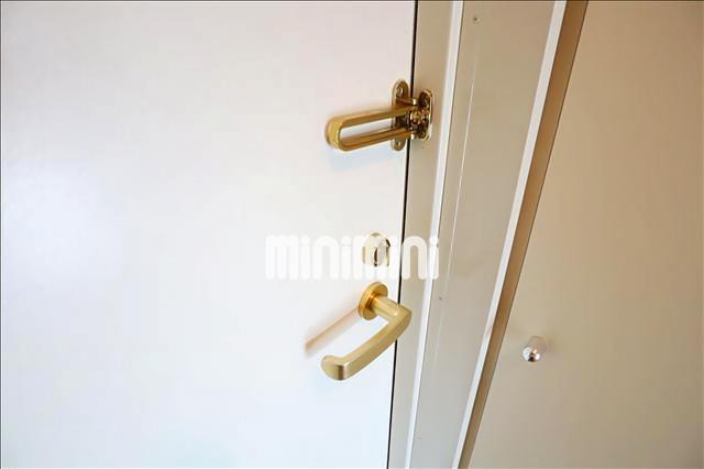 玄関　玄関部分のセキュリティです