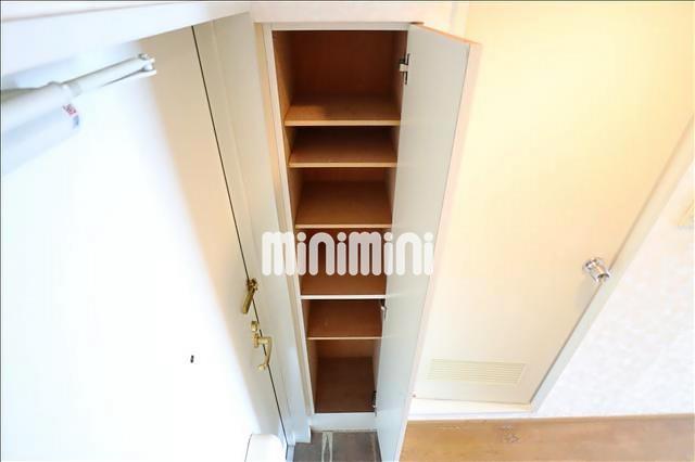 玄関　下駄箱付の玄関です