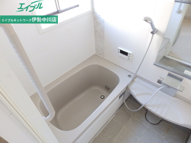 バス・シャワールーム　※リフォーム前の写真です。