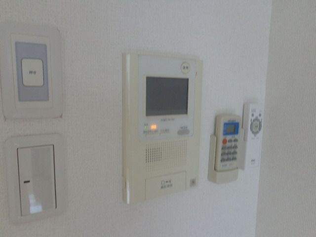 その他設備　モニター