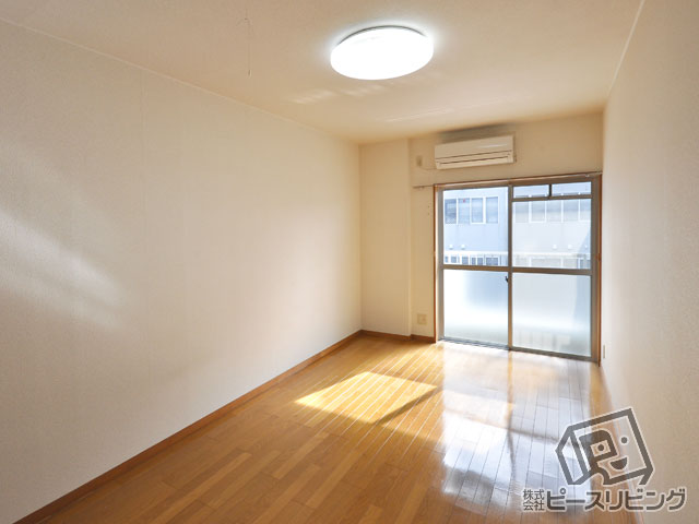 居室・リビング　シャトル応神