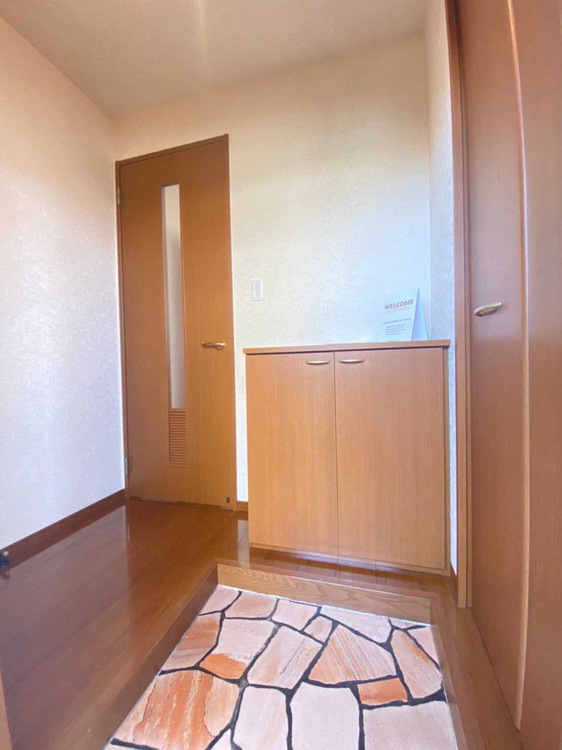 玄関　同建物別号室