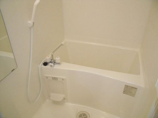 バス・シャワールーム　嬉しいバストイレ別です