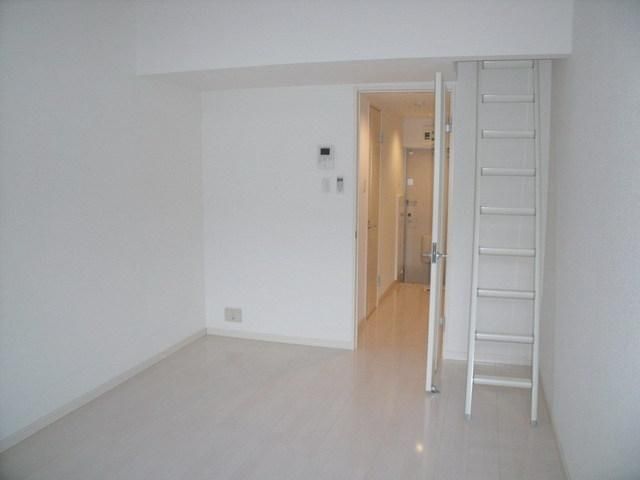 その他部屋・スペース　ロフト付きの洋室で