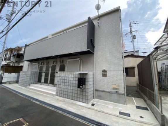 建物外観　宅配ボックス付きで不在時にも便利！