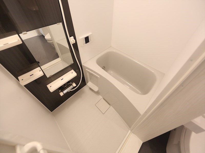 バス・シャワールーム　追い焚き・オートバス機能付お風呂