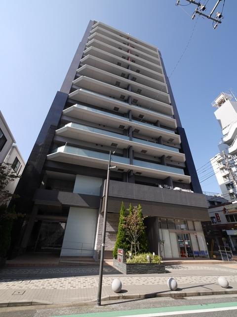 建物外観　オートロック完備