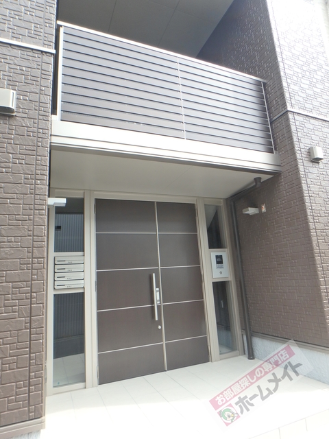 エントランス　オートロック完備