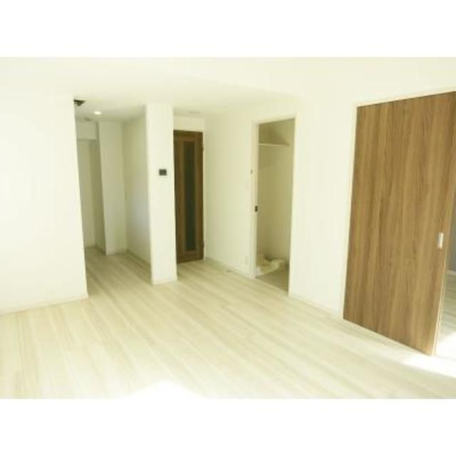 居室・リビング　写真は同タイプ住居です