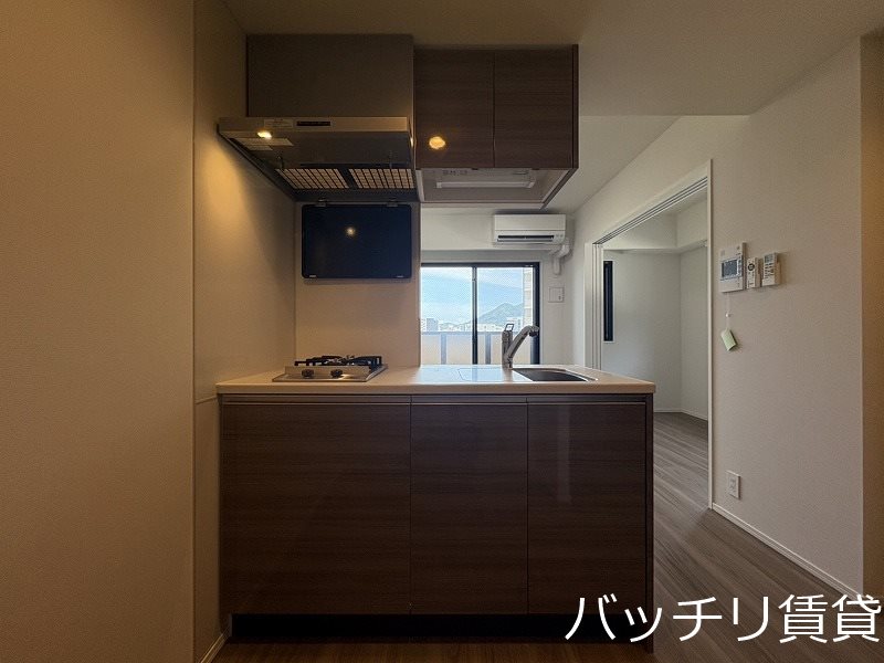 キッチン　画像は別号室タイプの為、現状を優先いたします