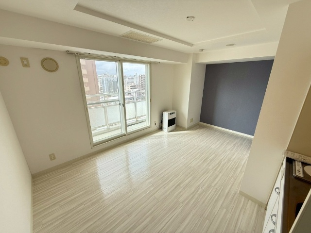 居室・リビング　※写真は別号室です。