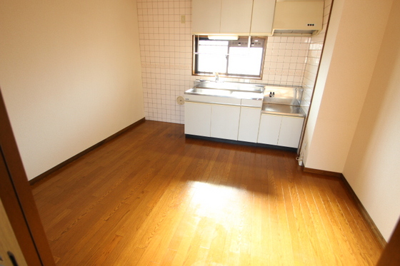 居室・リビング　※別部屋の写真です