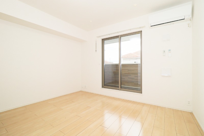 居室・リビング　図面と現状に相違がある場合には現状を優先