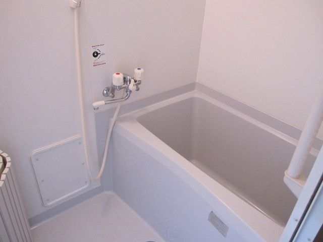 バス・シャワールーム　綺麗なお風呂です