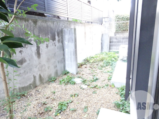 バルコニー　南向きだからお洗濯物が乾きやすいです♪