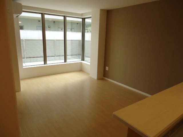 居室・リビング　広いリビングです☆