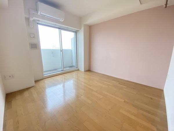 居室・リビング　広々とした洋室！