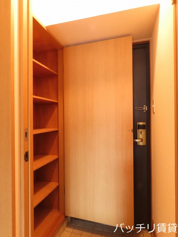 玄関　別号室写真の為、現状優先