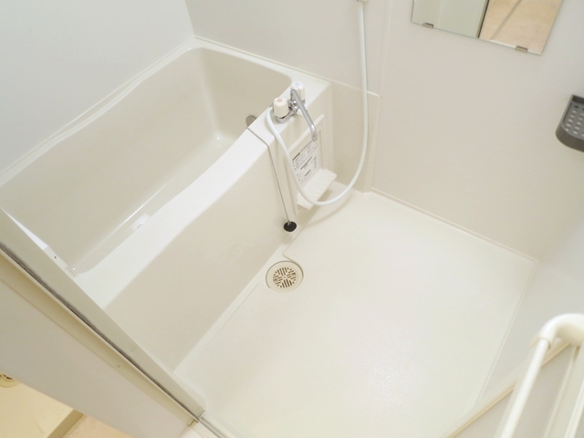 バス・シャワールーム　1日の疲れをこちらのバスルームでとりましょう♪