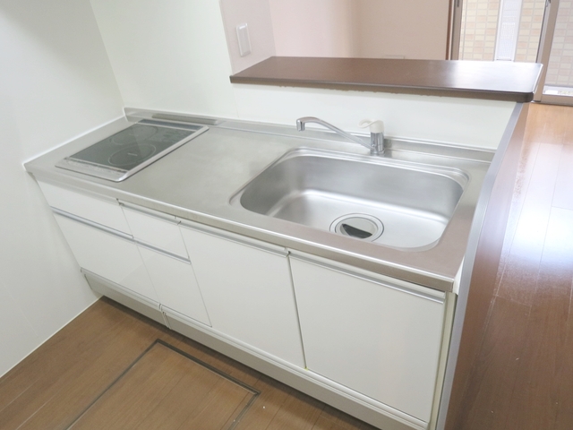 キッチン　シンプルで飽きないキッチンです。