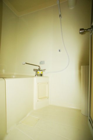 バス・シャワールーム　お風呂で日々の疲れを落としましょう