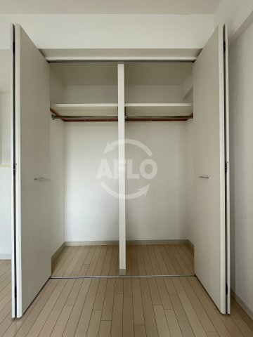 収納　レジディア江戸堀　クローゼット