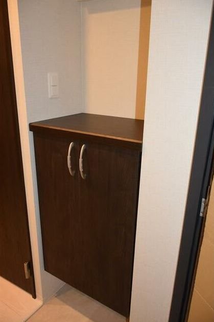 玄関　お部屋毎にカラーが違います。