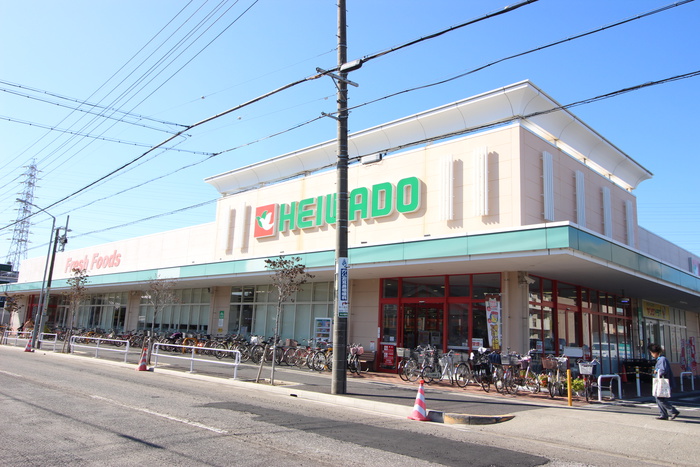 スーパー　平和堂中小田井店（スーパー）まで707m