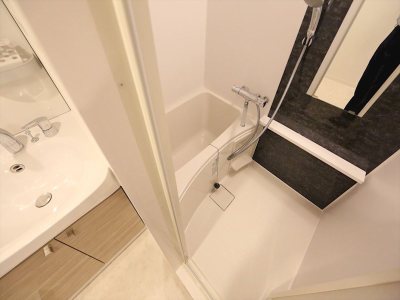 バス・シャワールーム　バスルーム　浴室暖房乾燥機付き