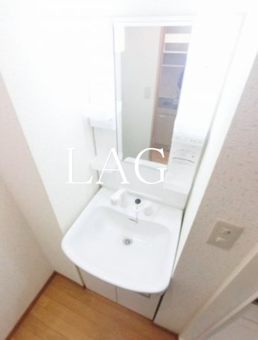 洗面設備　洗面台です。