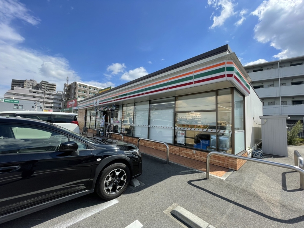 コンビニ　セブンイレブン 交野倉治7丁目店（コンビニ）まで889m