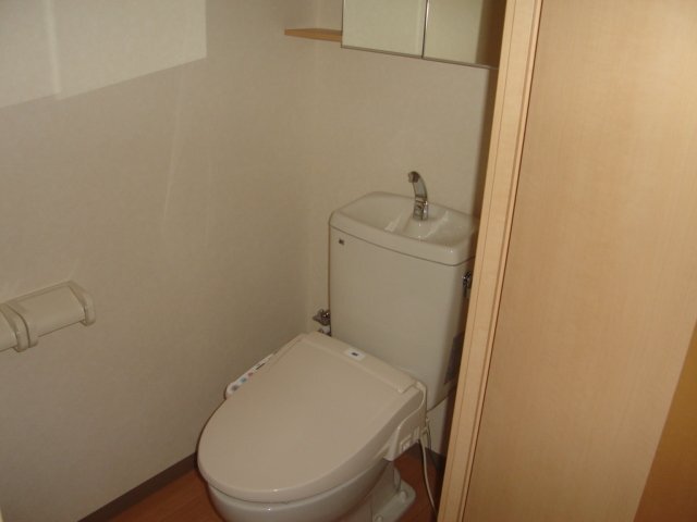 トイレ　シャワー付トイレ